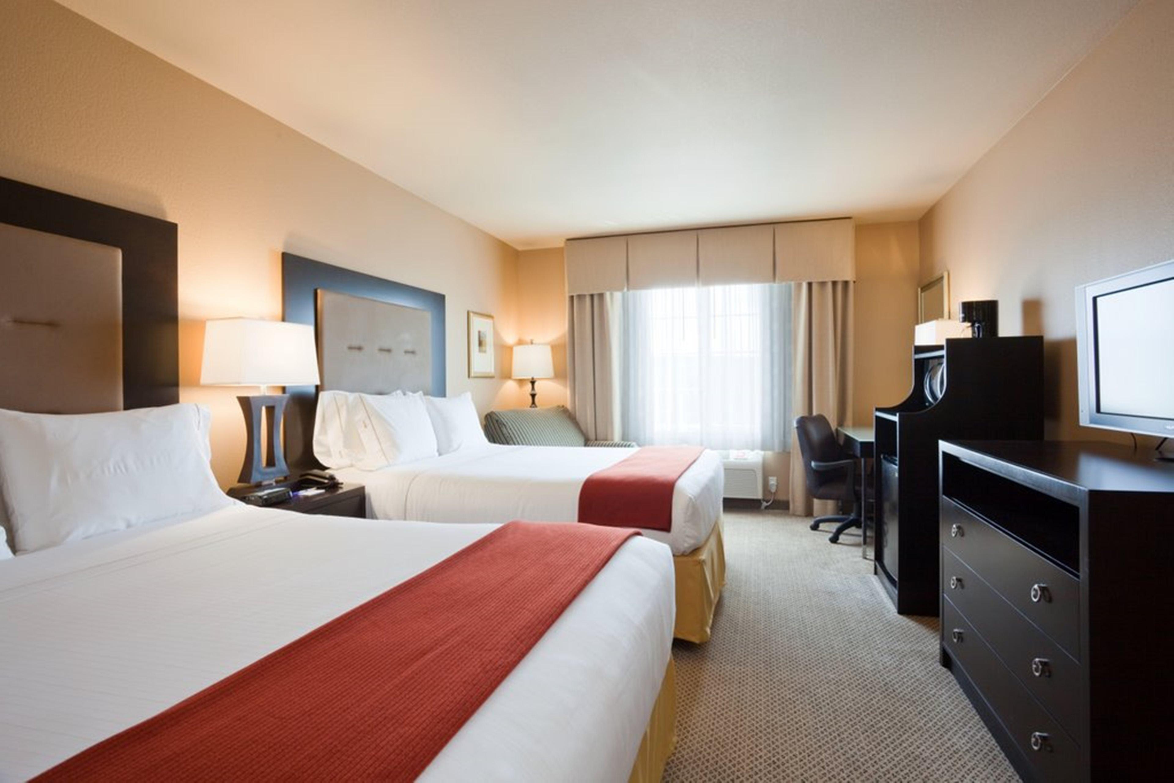 Holiday Inn Express & Suites Cumberland - La Vale By Ihg Bagian luar foto