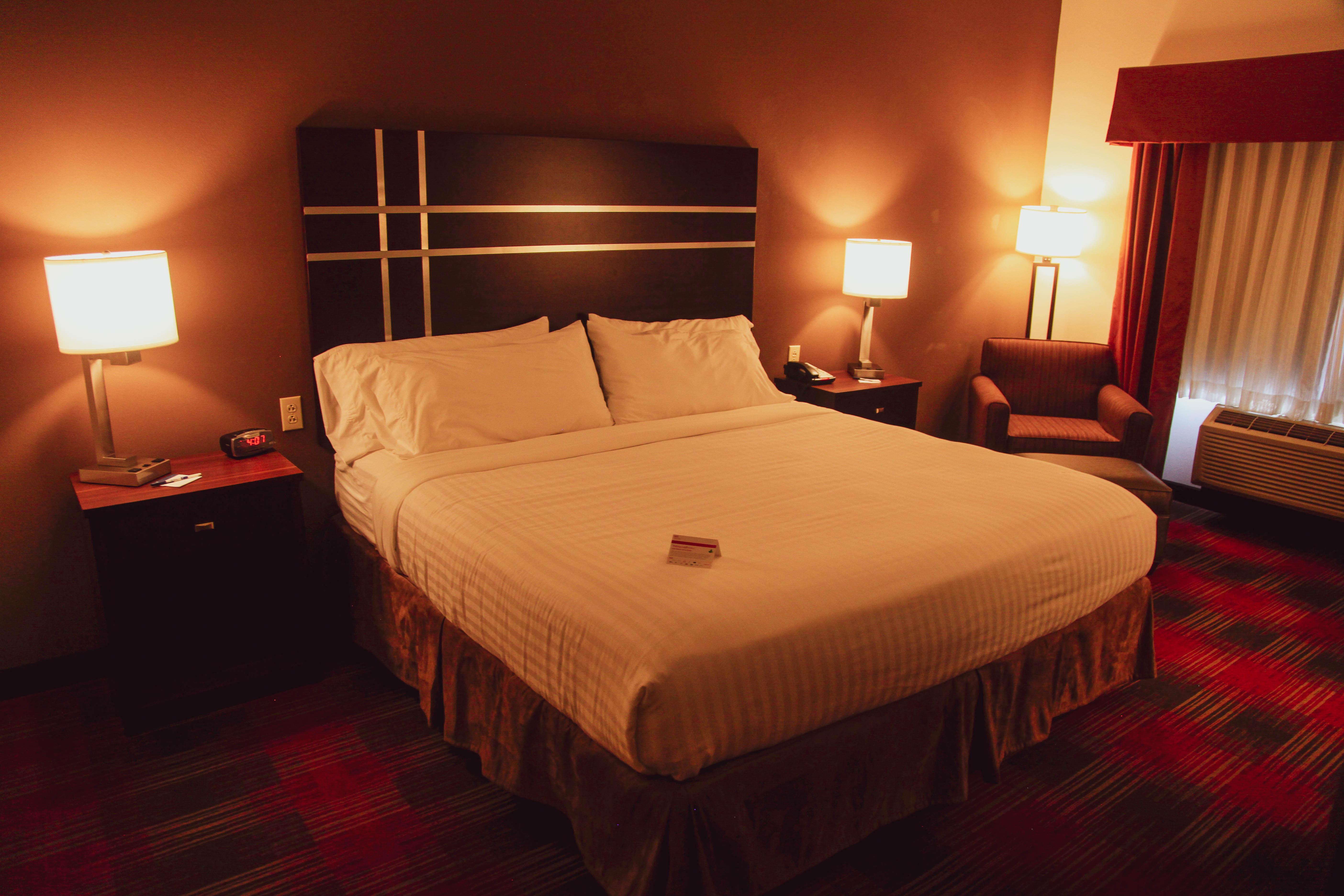 Holiday Inn Express & Suites Cumberland - La Vale By Ihg Bagian luar foto